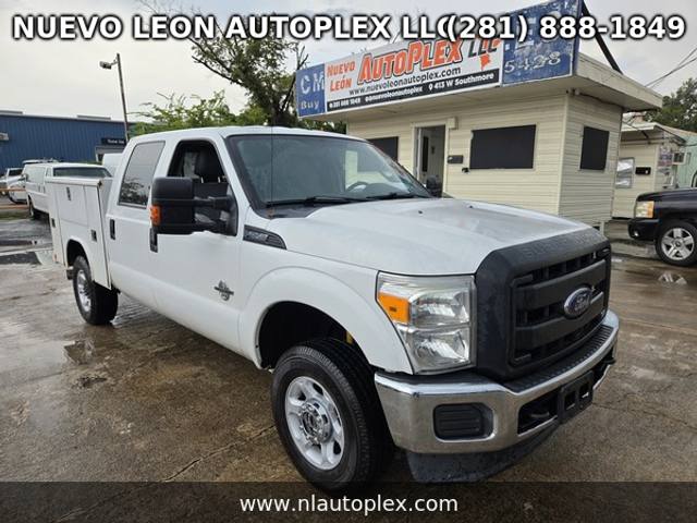 2015 Ford F-250 SD XLT Crew Cab Service Truck 4WD