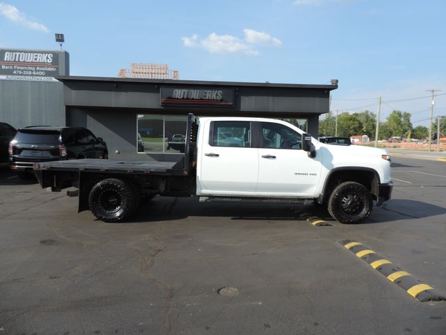 2023 Chevrolet Silverado 3500HD Crew Cab W/T Flatbed DRW 4WD