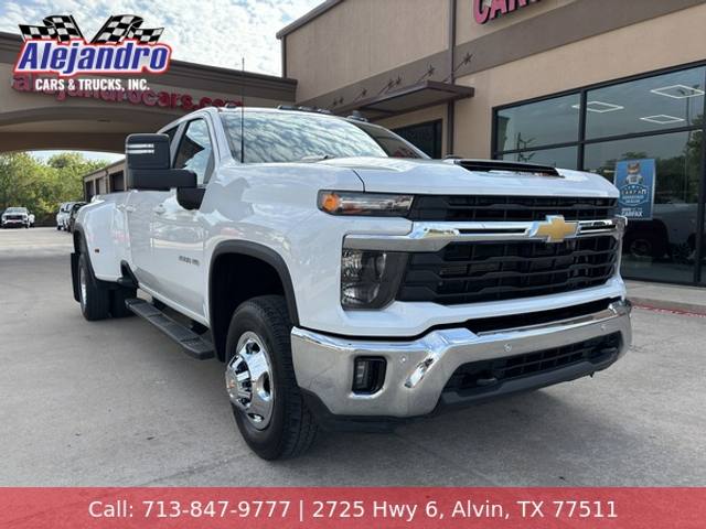 2025 Chevrolet Silverado 3500HD LT Crew Cab 4WD