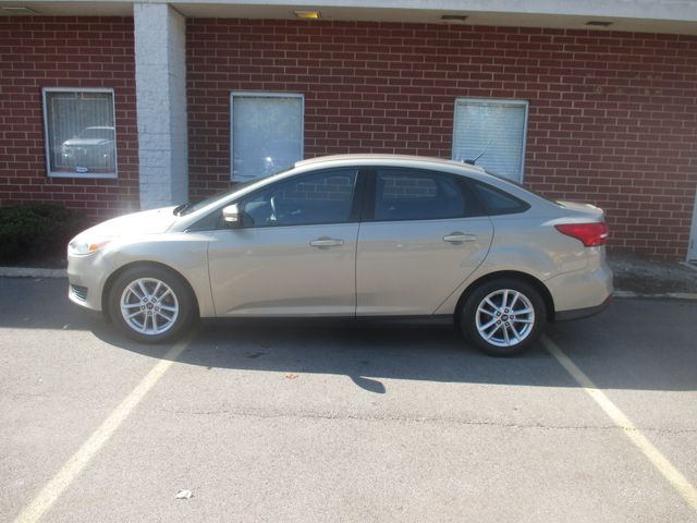 2016 Ford Focus SE Sedan