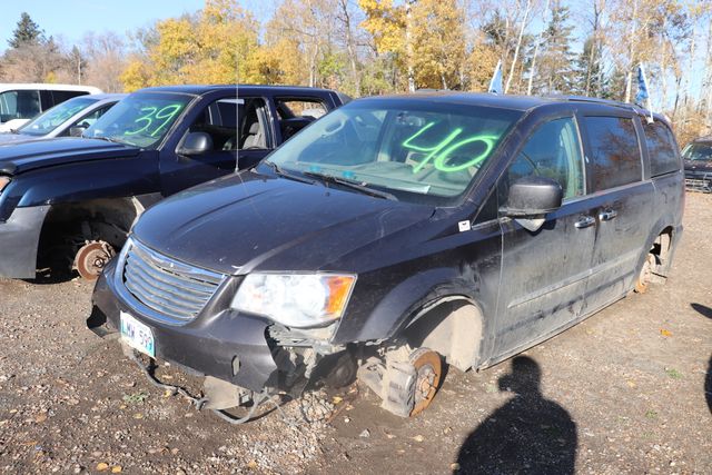 2015 Chrysler Town & Country Limited Platinum