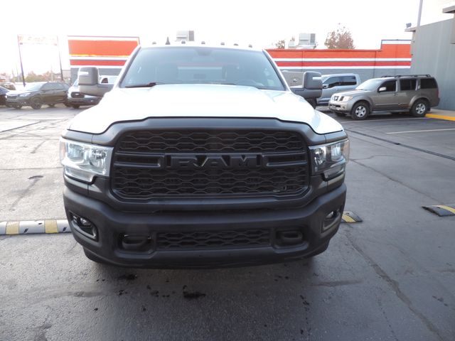 2023 RAM 3500 Crew Cab Tradesman Flatbed DRW 4WD
