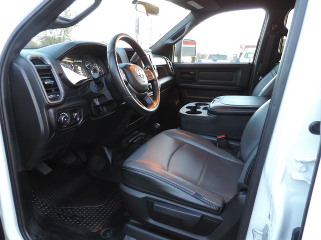 2023 RAM 3500 Crew Cab Tradesman Flatbed DRW 4WD