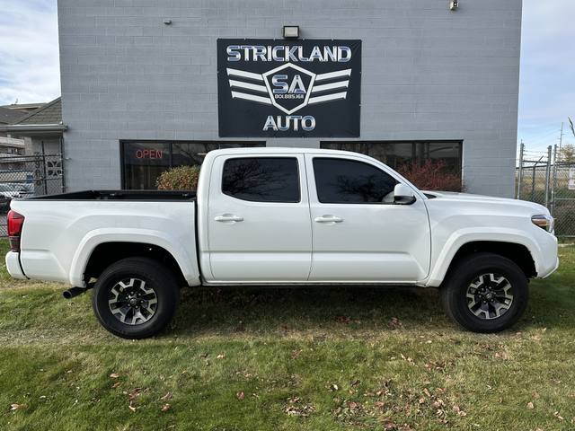 2022 Toyota Tacoma SR5 4WD