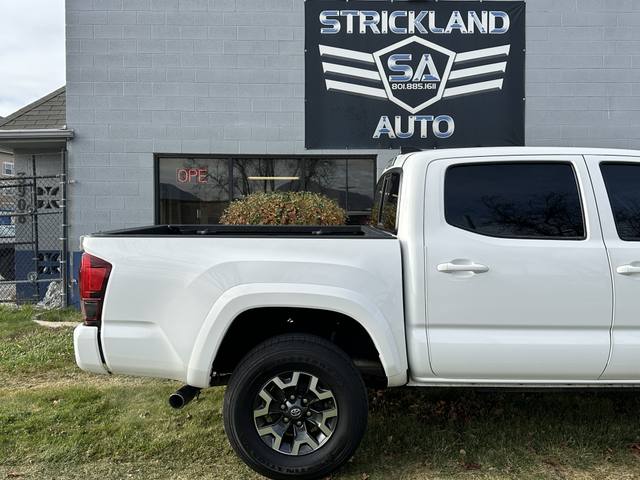 2022 Toyota Tacoma SR5 4WD