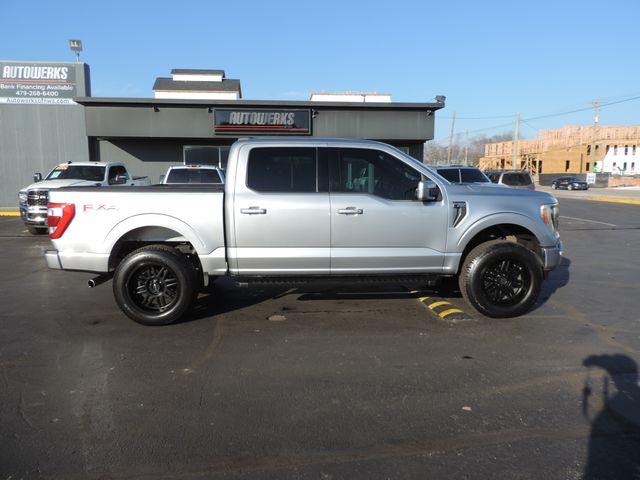2022 Ford F-150 SuperCrew Lariat 4WD