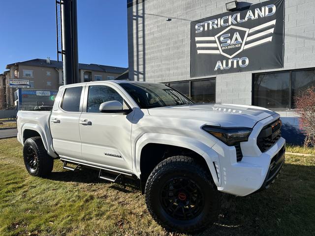 2024 Toyota Tacoma SR5 4WD