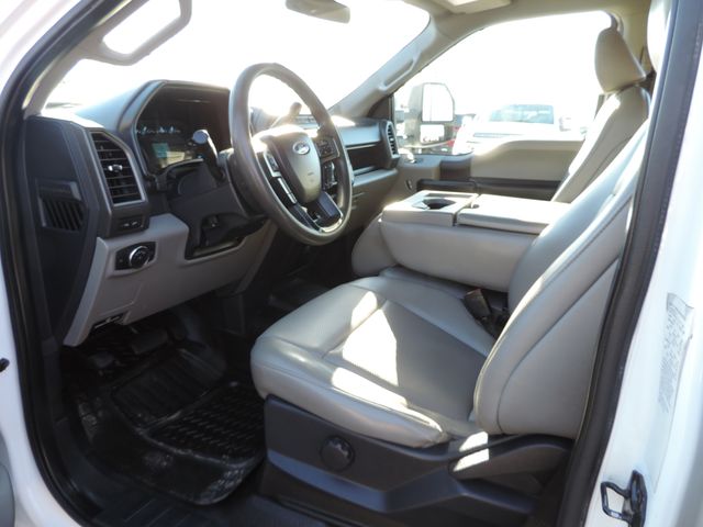 2022 Ford F-350 SD Crew Cab XL Flatbed DRW 4WD