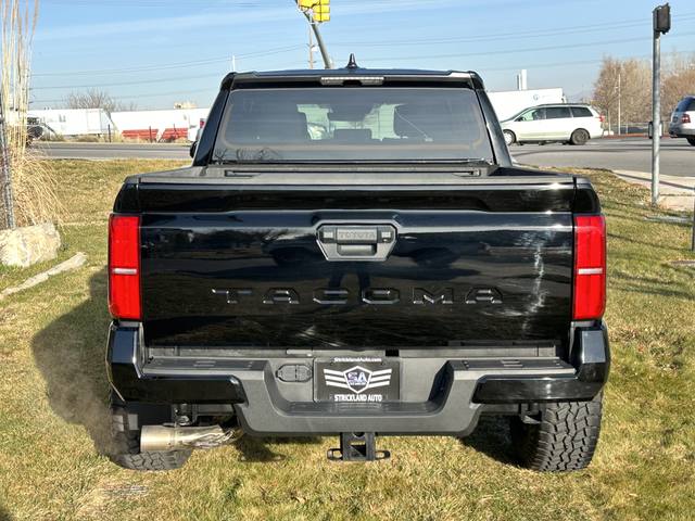 2025 Toyota Tacoma SR5 4WD