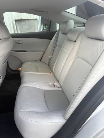 2011 Lexus ES 350 Sedan