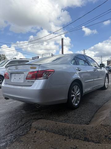 2011 Lexus ES 350 Sedan
