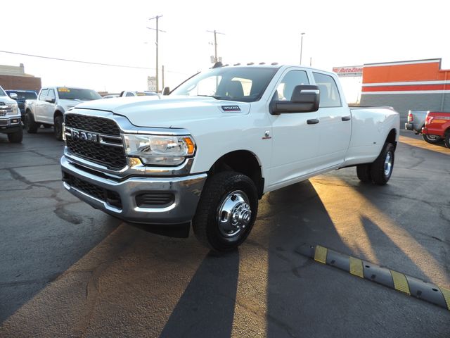 2024 RAM 3500 Crew Cab Tradesman DRW 4WD