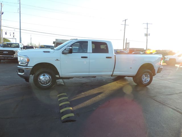 2024 RAM 3500 Crew Cab Tradesman DRW 4WD