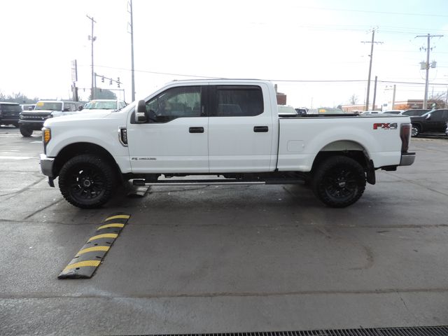 2019 Ford F-350 SD Crew Cab XLT FX4 4WD
