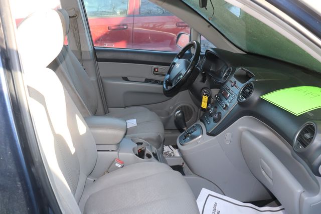 2007 Kia Rondo LX V6