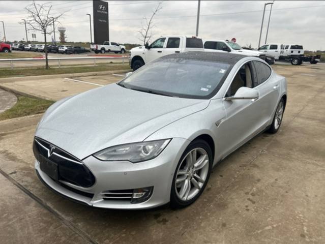 2014 Tesla Model S Base- New Battery!
