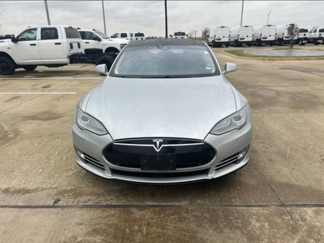 2014 Tesla Model S Base- New Battery!