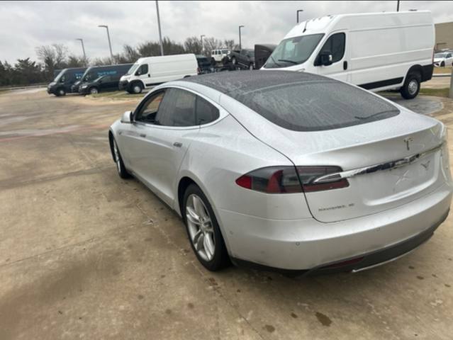 2014 Tesla Model S Base- New Battery!