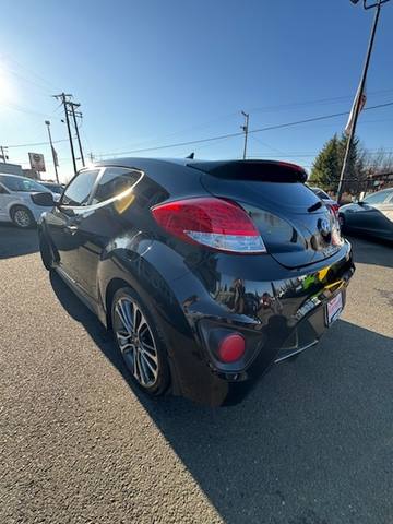 2016 Hyundai Veloster Turbo 