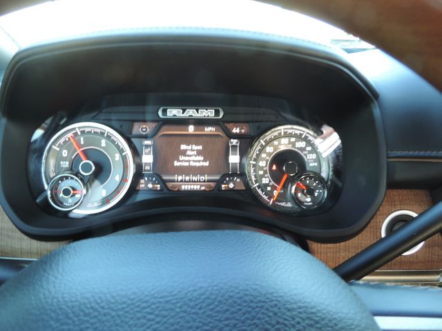 2022 RAM 3500 Crew Cab Longhorn Flatbed 4WD DRW