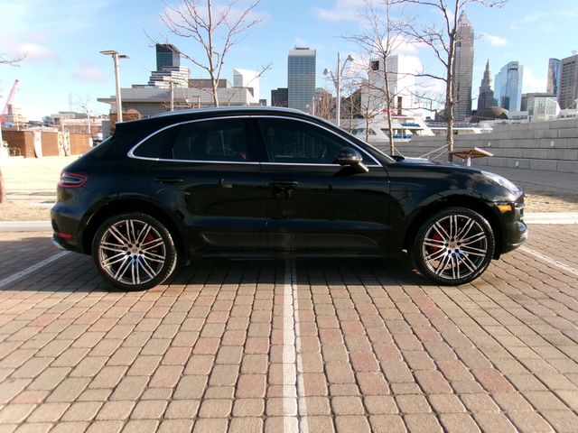 2015 Porsche Macan Turbo