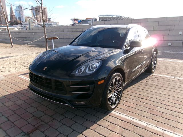 2015 Porsche Macan Turbo
