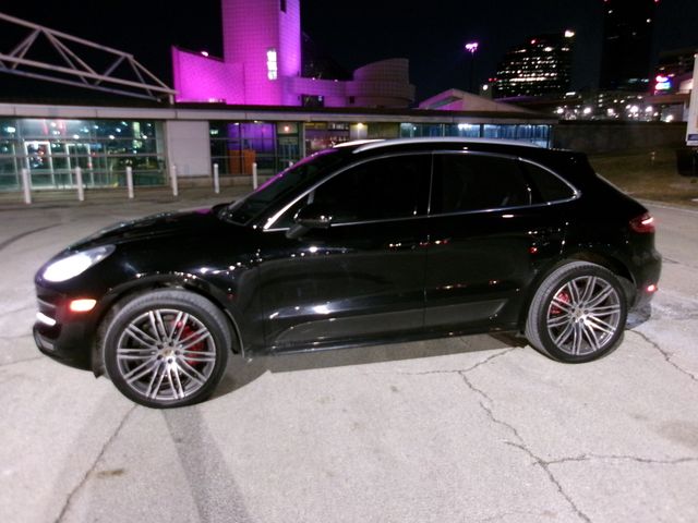 2015 Porsche Macan Turbo