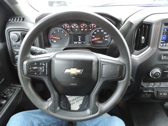 2024 Chevrolet Silverado 3500HD Crew Cab W/T Flatbed DRW 4WD