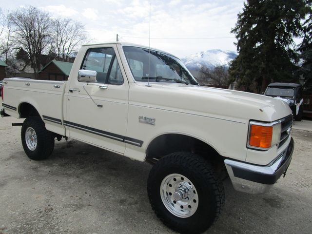 1990 Ford F-150 XLT Lariat 4WD