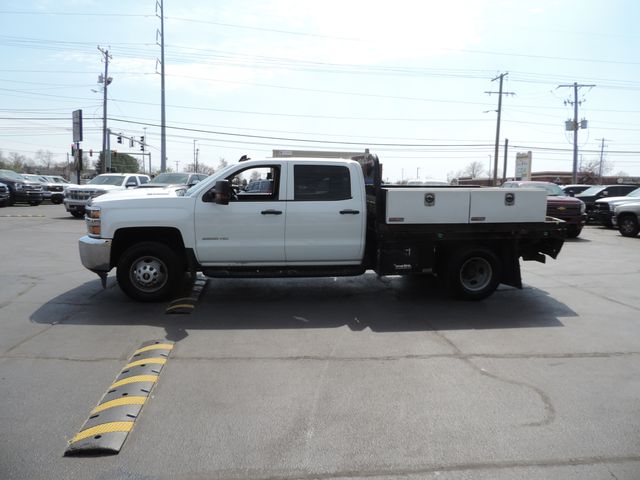 2019 Chevrolet Silverado 3500HD Crew Cab W/T Flatbed DRW 4WD