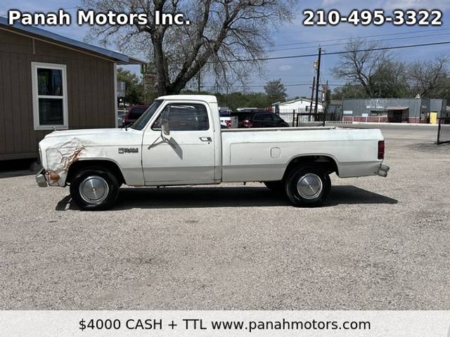 1984 Dodge RAM 100 D100 CUSTOM