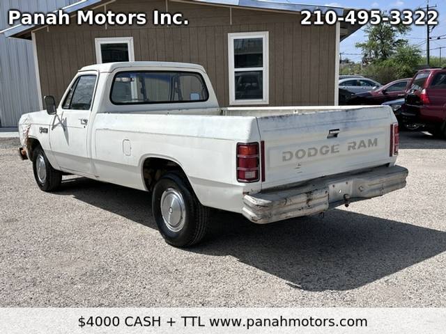 1984 Dodge RAM 100 D100 CUSTOM