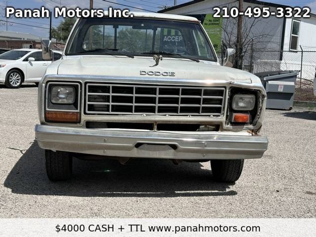1984 Dodge RAM 100 D100 CUSTOM