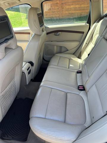 2009 Volvo XC70