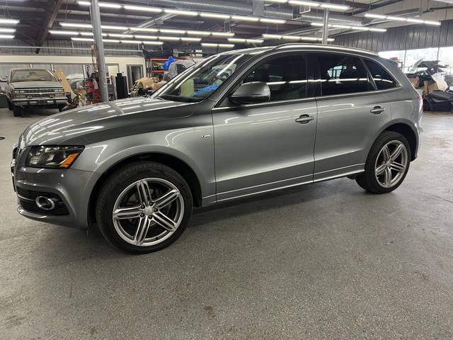 2010 Audi Q5 3.2 quattro Premium