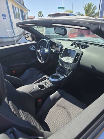 2010 Nissan Z 370Z Touring Roadster
