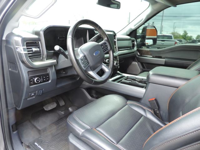 2025 Ford F-350 SD Crew Cab Lariat Flatbed DRW 4WD