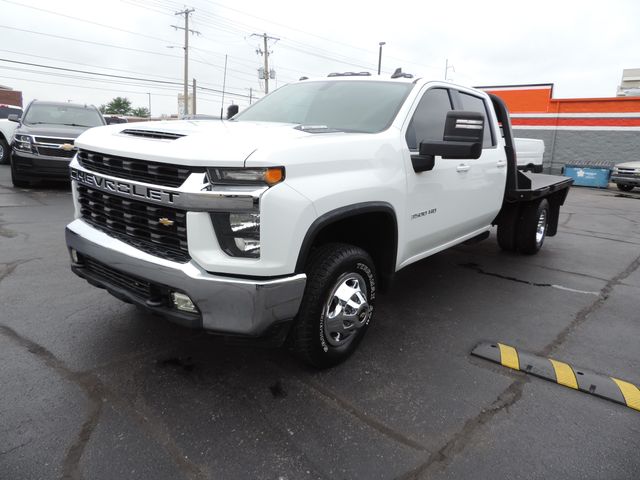 2022 Chevrolet Silverado 3500HD Crew Cab LT Flatbed DRW 4WD