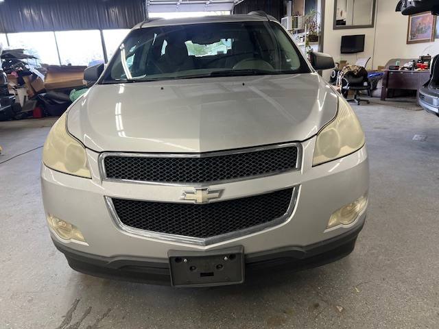 2011 Chevrolet Traverse LS AWD 