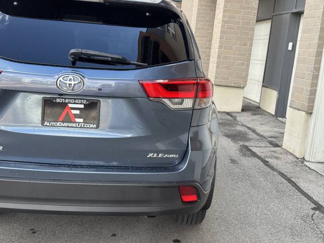 2018 Toyota Highlander XLE AWD V6