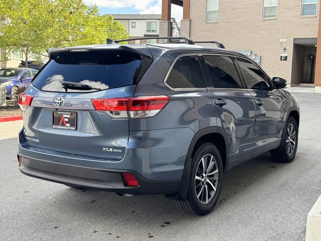 2018 Toyota Highlander XLE AWD V6