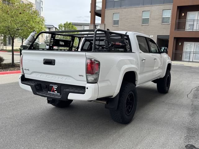 2017 Toyota Tacoma Limited Double Cab V6 6AT 4WD