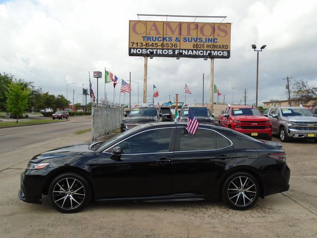 2022 Toyota Camry SE Nightshade Edition