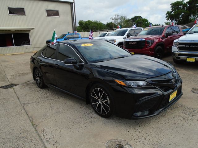 2022 Toyota Camry SE Nightshade Edition