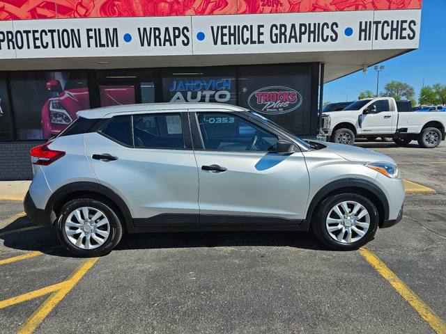 2020 Nissan Kicks S