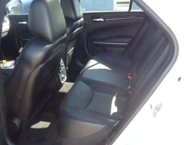 2014 Chrysler 300 C AWD