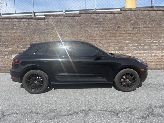 2016 Porsche Macan S