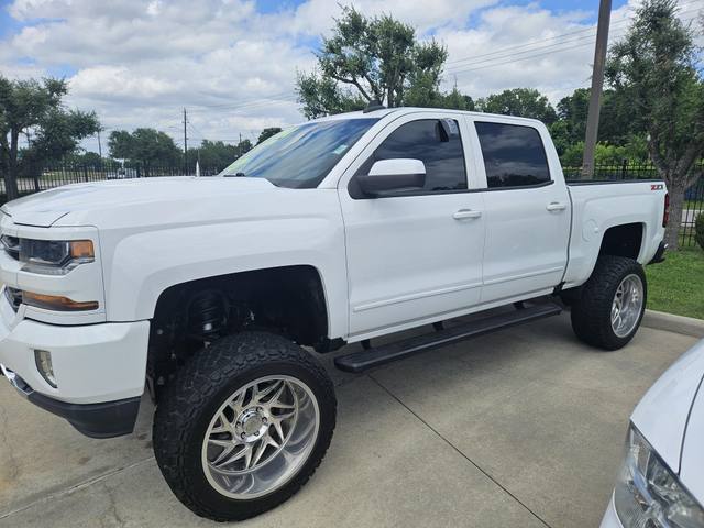 2017 Chevrolet Silverado 1500 LT Z71 Crew Cab 4WD