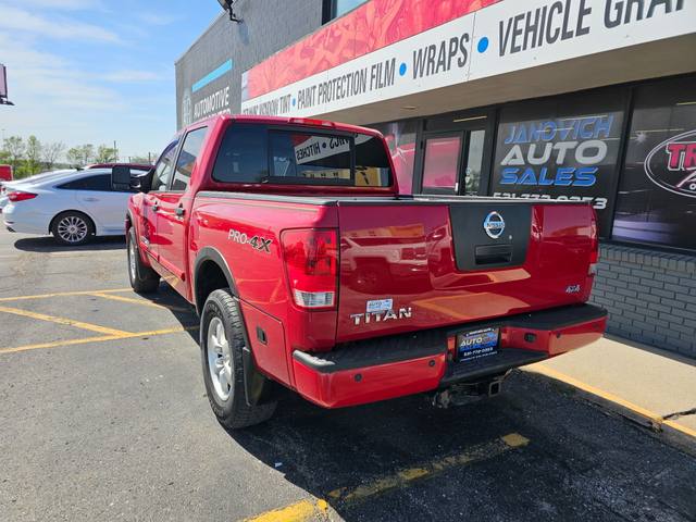 2008 Nissan Titan PRO-4X Crew Cab 4WD SWB