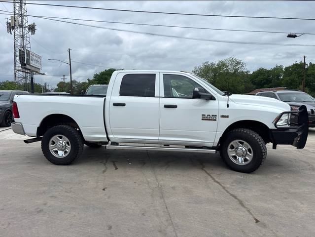 2017 RAM 2500 Tradesman Crew Cab SWB 4WD